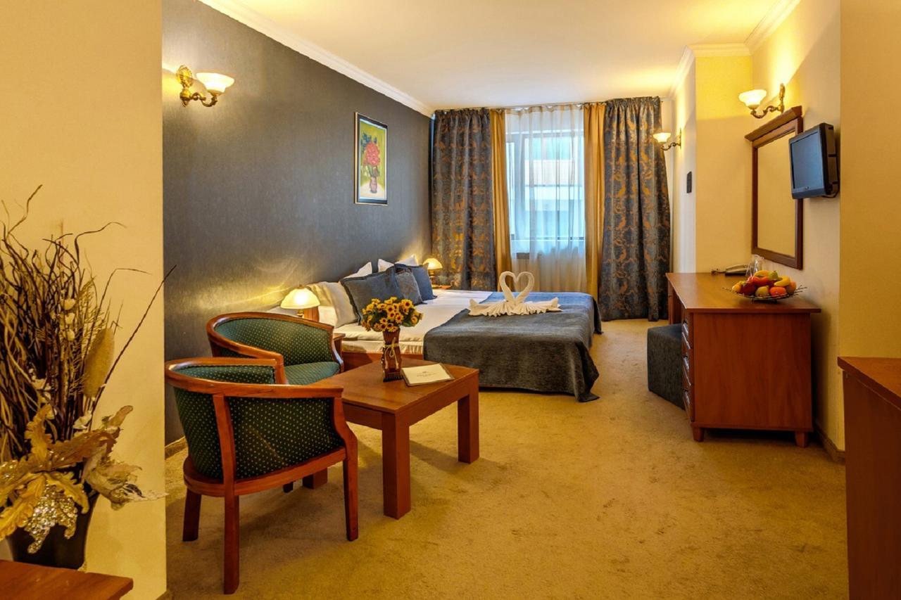 Emerald Apartment-Complex Bansko Esterno foto
